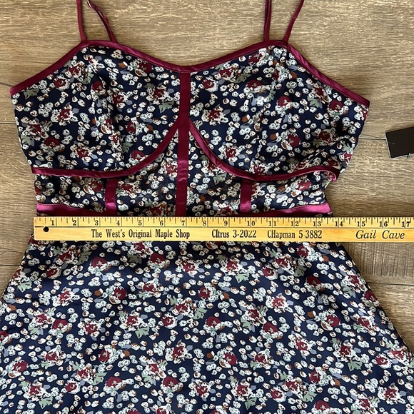 NWT Lulu’s Coralynn Floral Midi Dress Corset Bustier Strappy Size Small - Picture 14 of 14